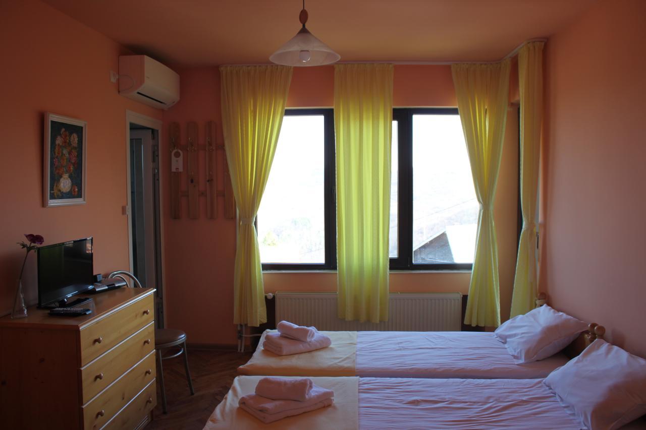 Guest House Daskalov Chervena Lokva エクステリア 写真